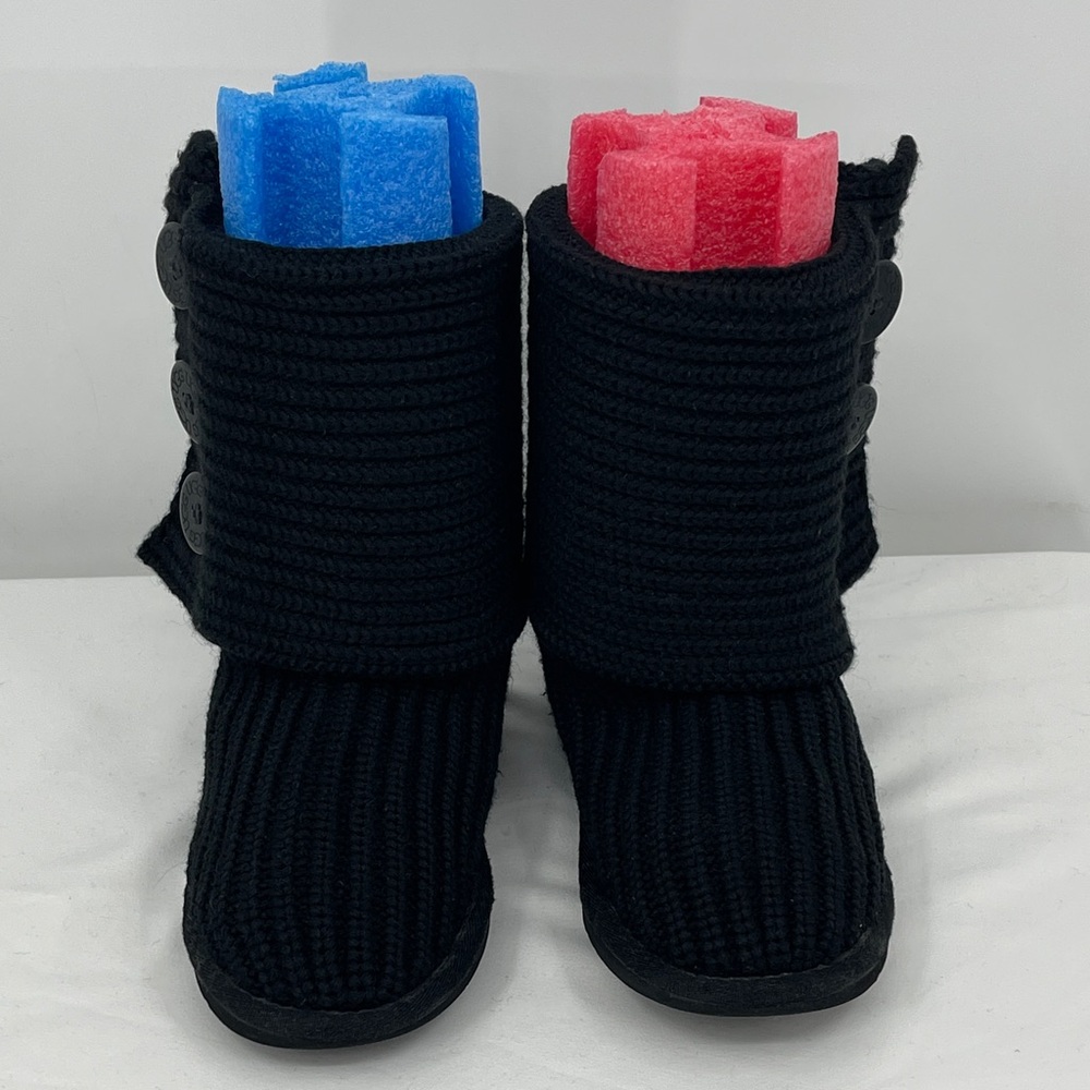 UGG WOMENS SIZE 5 Black Knit Button Booties